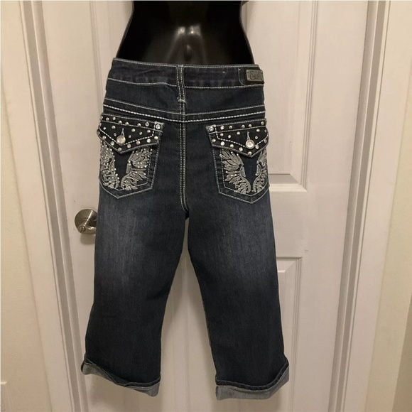Earl Jeans Women’s   Size 10P  Embellished Rolled Hem Capris - Picture 2 of 9